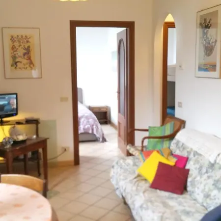 公寓 With 2 Bedrooms In With Wonderful Sea View And Enclosed Garden 200 M From The Beach