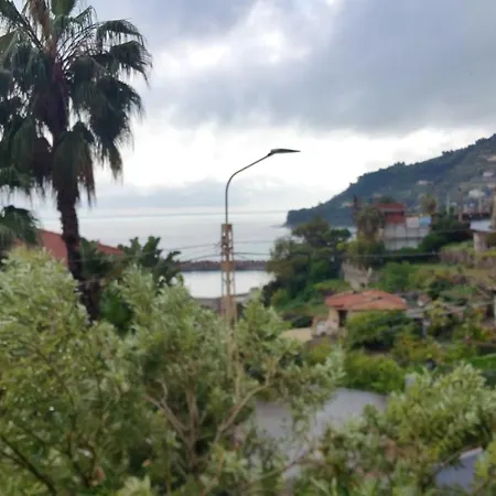 With 2 Bedrooms In With Wonderful Sea View And Enclosed Garden 200 M From The Beach 欧斯佩达蒂