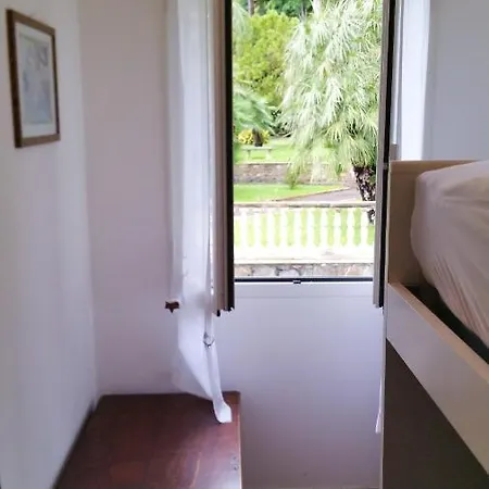 With 2 Bedrooms In With Wonderful Sea View And Enclosed Garden 200 M From The Beach